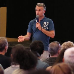 Picture of Cedric Henon